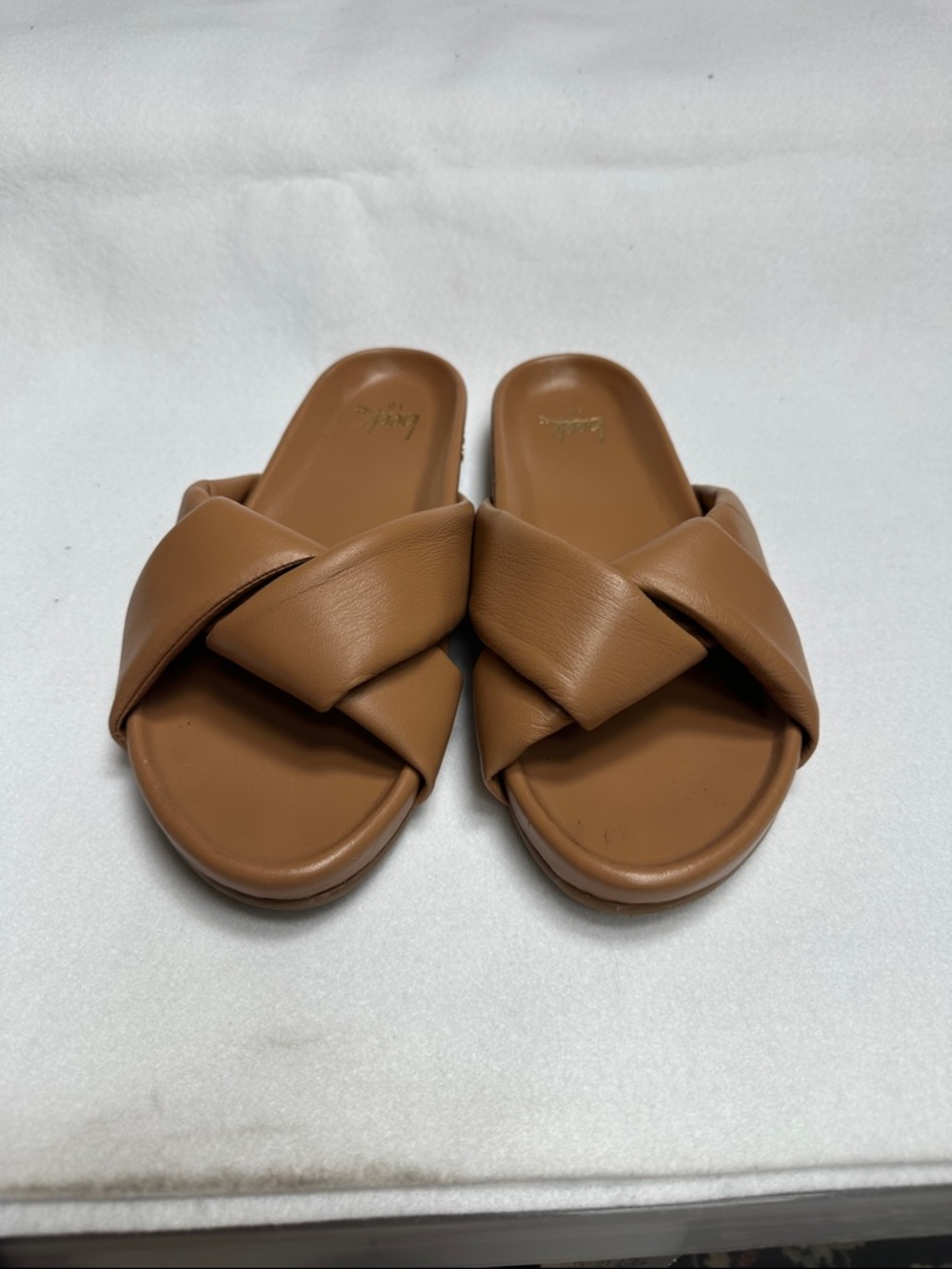 beek size 10 Tan Crisscross Slide Mules